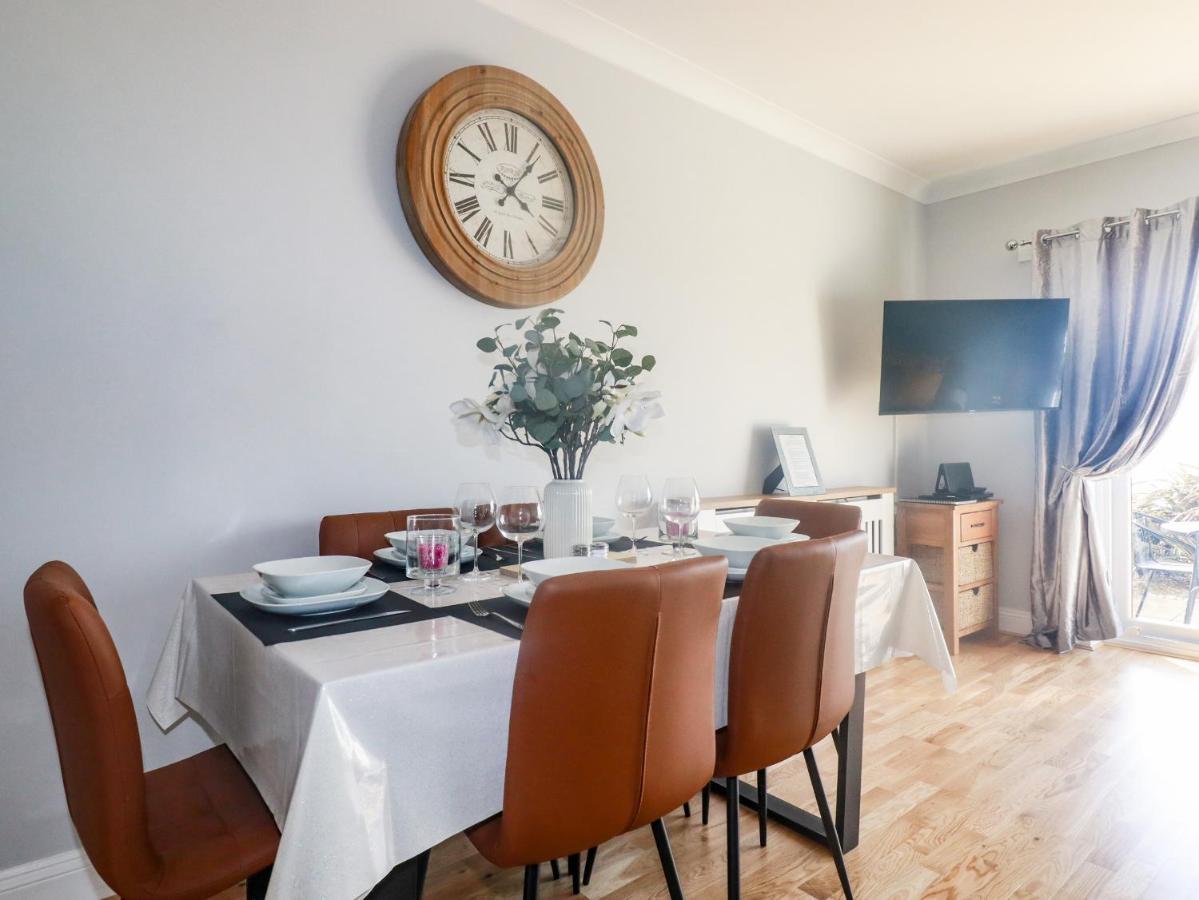 Апартаменты Flat 2 Ньюки Экстерьер фото